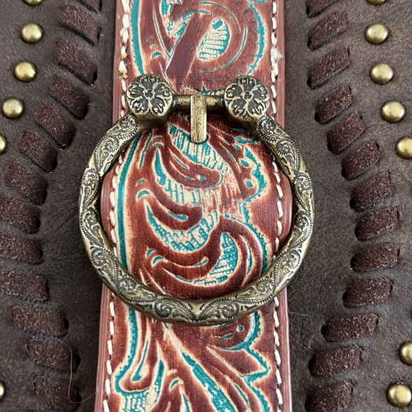 Trinity Tooled CC collection Purse - Picture 14 of 17